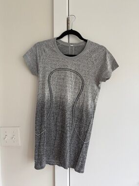 lululemon athletica swiftly tech 2.0 waist-length short sleeve shirt